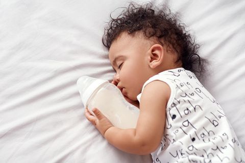 Was Muttermilch mit dem Tagesrhythmus zu tun hat