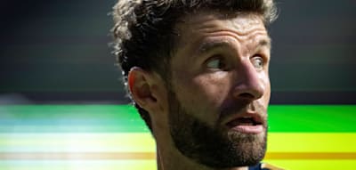 Bartträger Thomas Müller am 36. Geburtstag im Torrausch