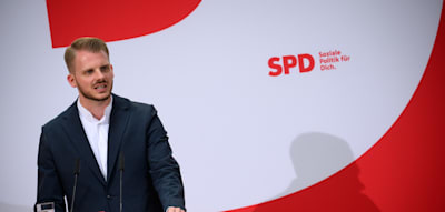 „Alle Leistungen zusammenführen“ – SPD-Generalsekretär fordert radikale Reform des Sozialstaats