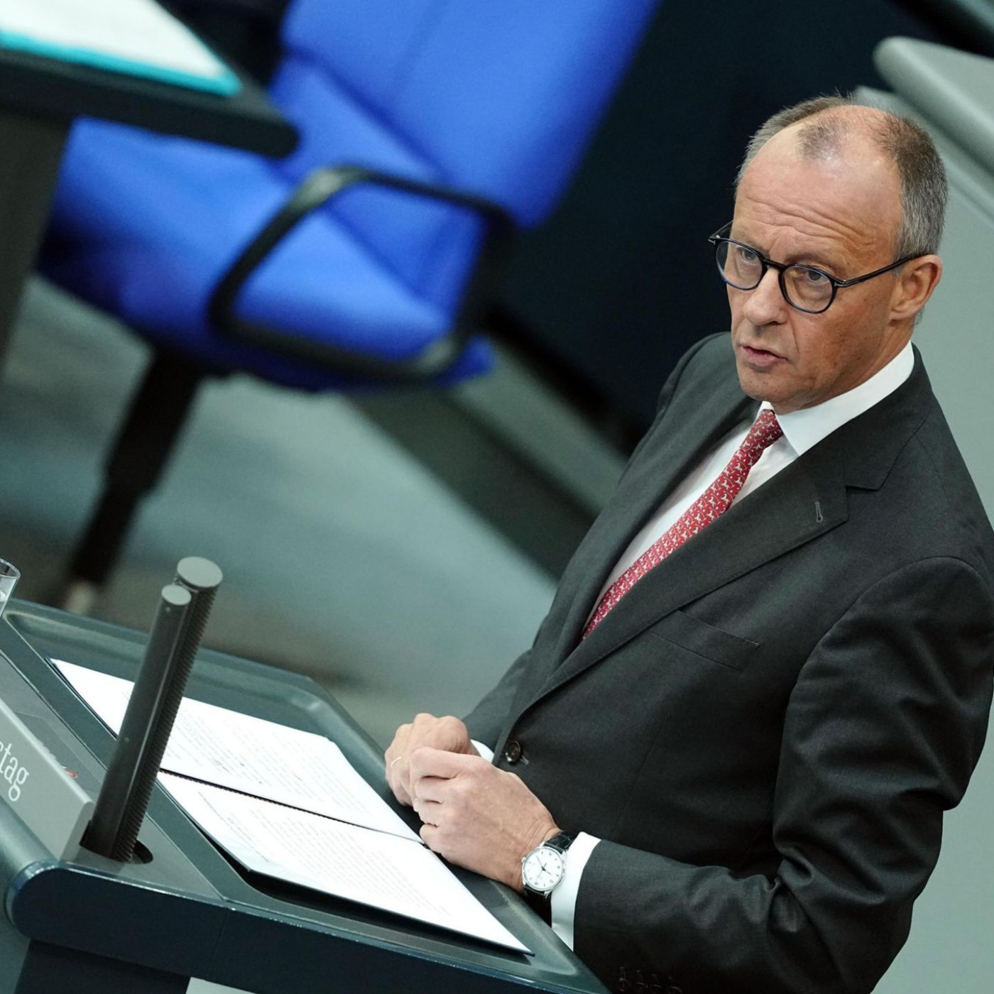 Merz stellt Bürger auf tiefgreifende Veränderungen ein