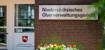 Lehrer nach Beziehung zu 14-jähriger Schülerin entlassen – Gericht bestätigt Entscheidung