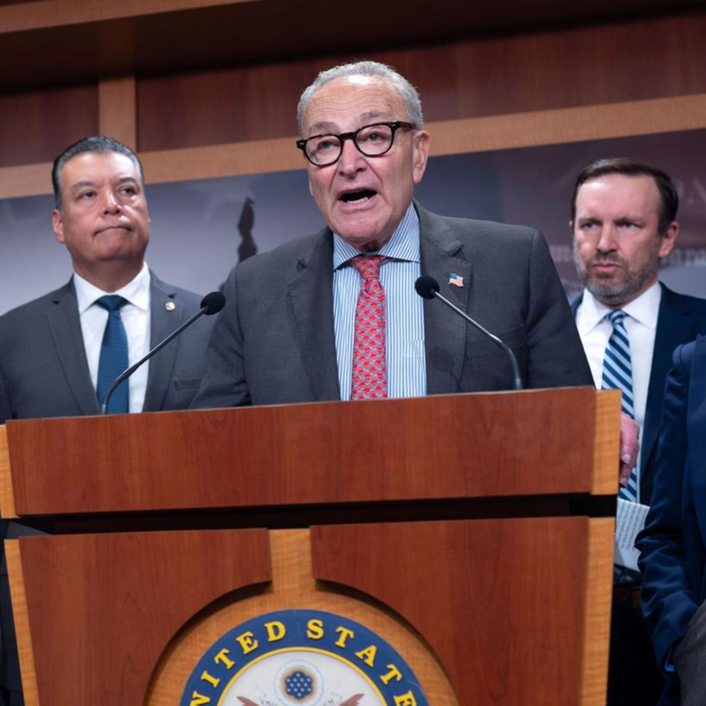 Demokraten-Führer Chuck Schumer sieht die USA auf dem "Weg zur Diktatur"