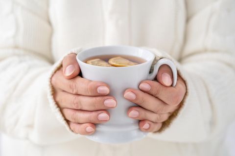 Ständig kalte Hände? Mögliche Ursachen und hilfreiche Tipps im Überblick