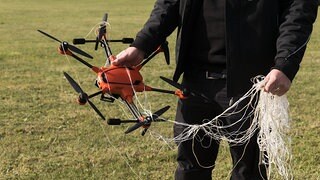 Drohnen dürfen bislang nur im Notfall abgeschossen werden