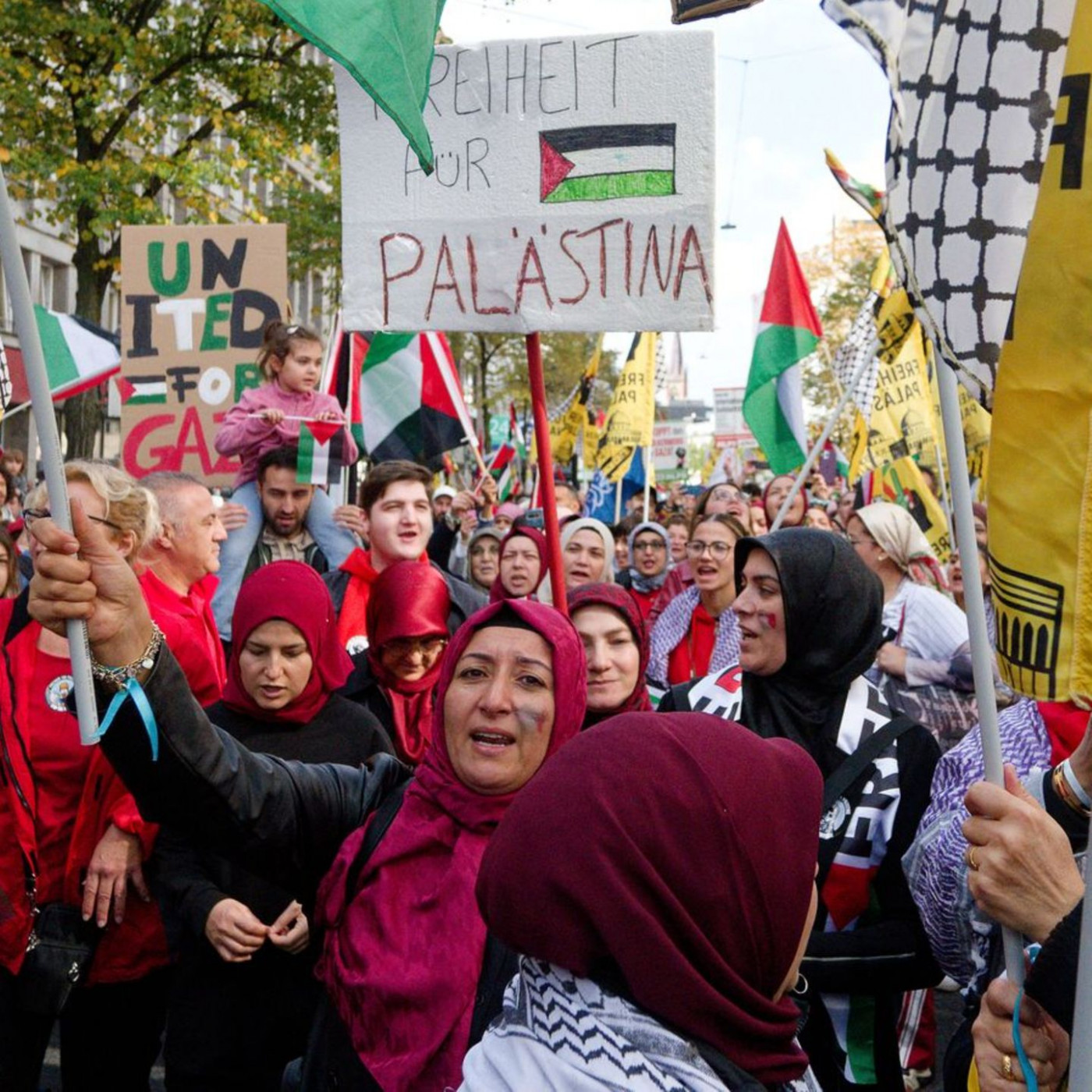 Über 50.000 Menschen gehen in Berlin gegen Gaza-Krieg auf die Straße