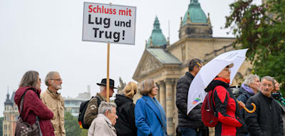 Frau klagt gegen Rundfunkbeitrag – Prozess von Protesten begleitet