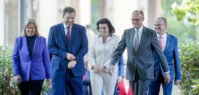Merz will Deutschland „an die Spitze“ bringen –  mit 80 Maßnahmen