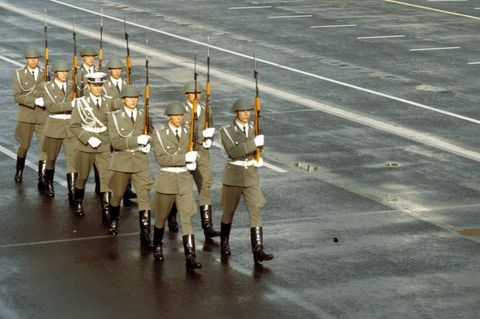 Ex-NVA-Soldaten aktivieren? Ostbeauftragte ist skeptisch