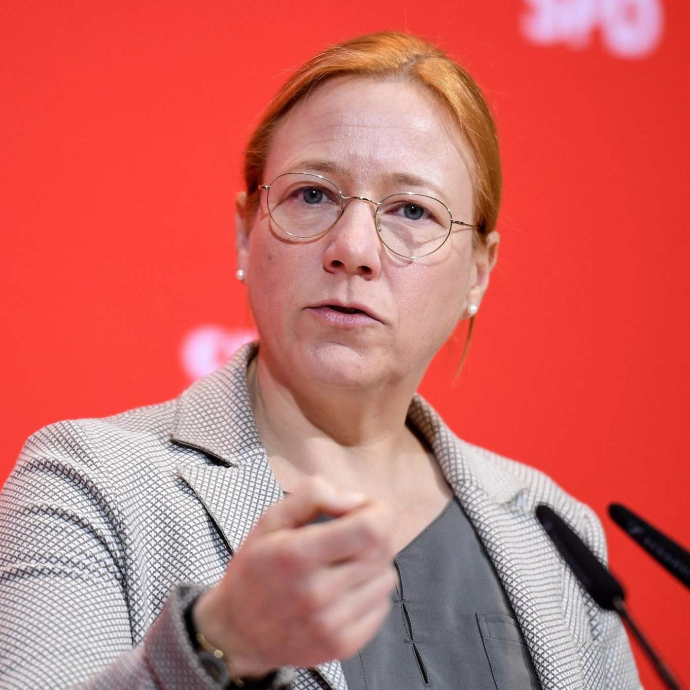 Der Merz-Schreck: Eine Genossin mischt den Kanzler auf