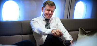 „Die diskutieren sich hier zu Tode“ – Wadephul muss auf Landebahn aus Regierungsflieger aussteigen