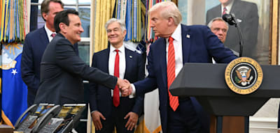Trump senkt die Preise für Medikamente und spricht von bis zu 654 Prozent