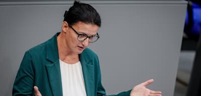 „Verfassungsfeindliche Anschauungen“ – Grüne fordern von Dobrindt Stellungnahme zu Ausbilder