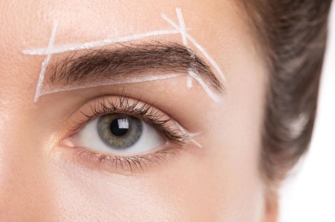 In Topform: Darauf sollten Sie beim Styling der Augenbrauen achten