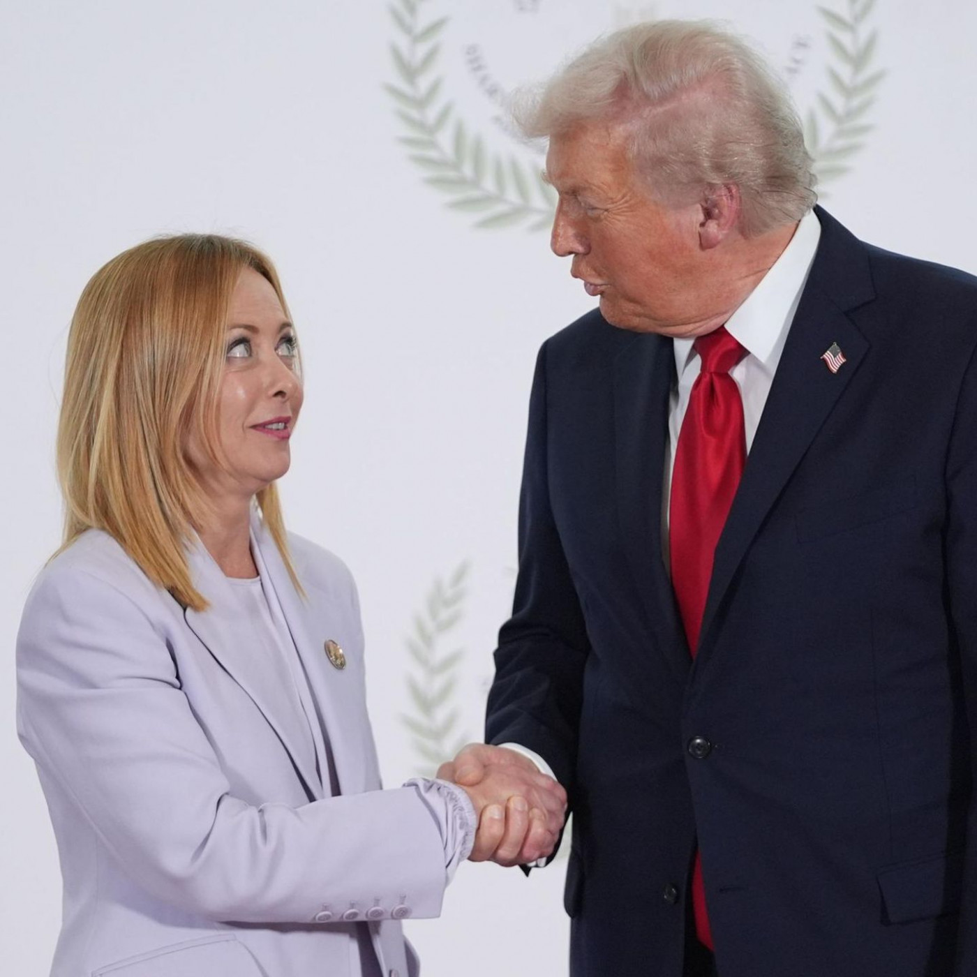 Donald Trump macht Giorgia Meloni schöne Augen