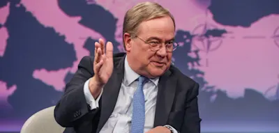 „Das gehört zu der Kategorie ‚einfach dahergeredet‘“, kontert Laschet seinen Unionskollegen