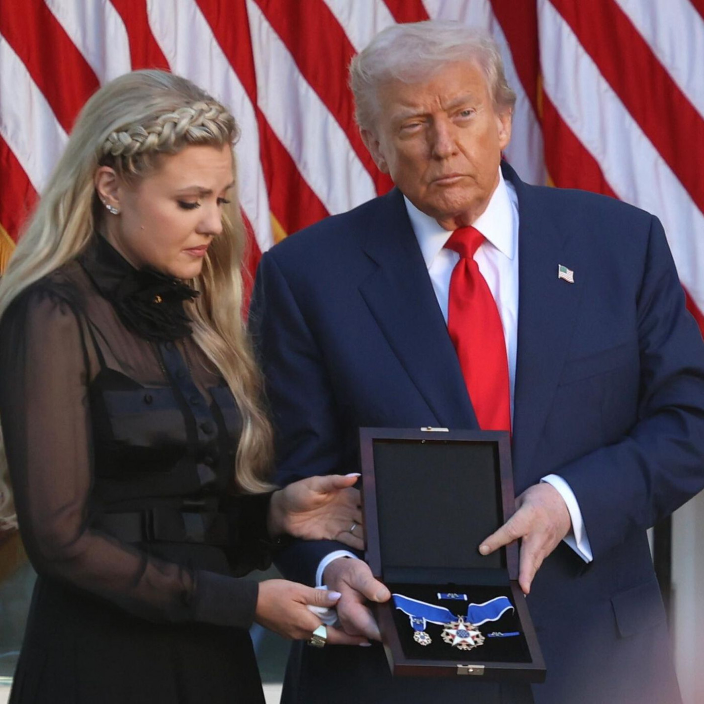 Trump ehrt toten Charlie Kirk – mit Rede über sich selbst