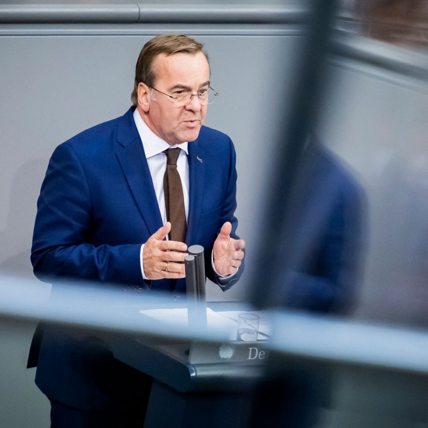 Kompromisstöne bei erster Wehrdienst-Beratung im Bundestag