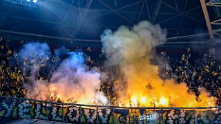 Randalierende Fans verhindern Stadtderby in Tel Aviv