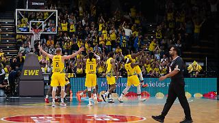 Clemons' Show macht eigenen Trainer fassungslos