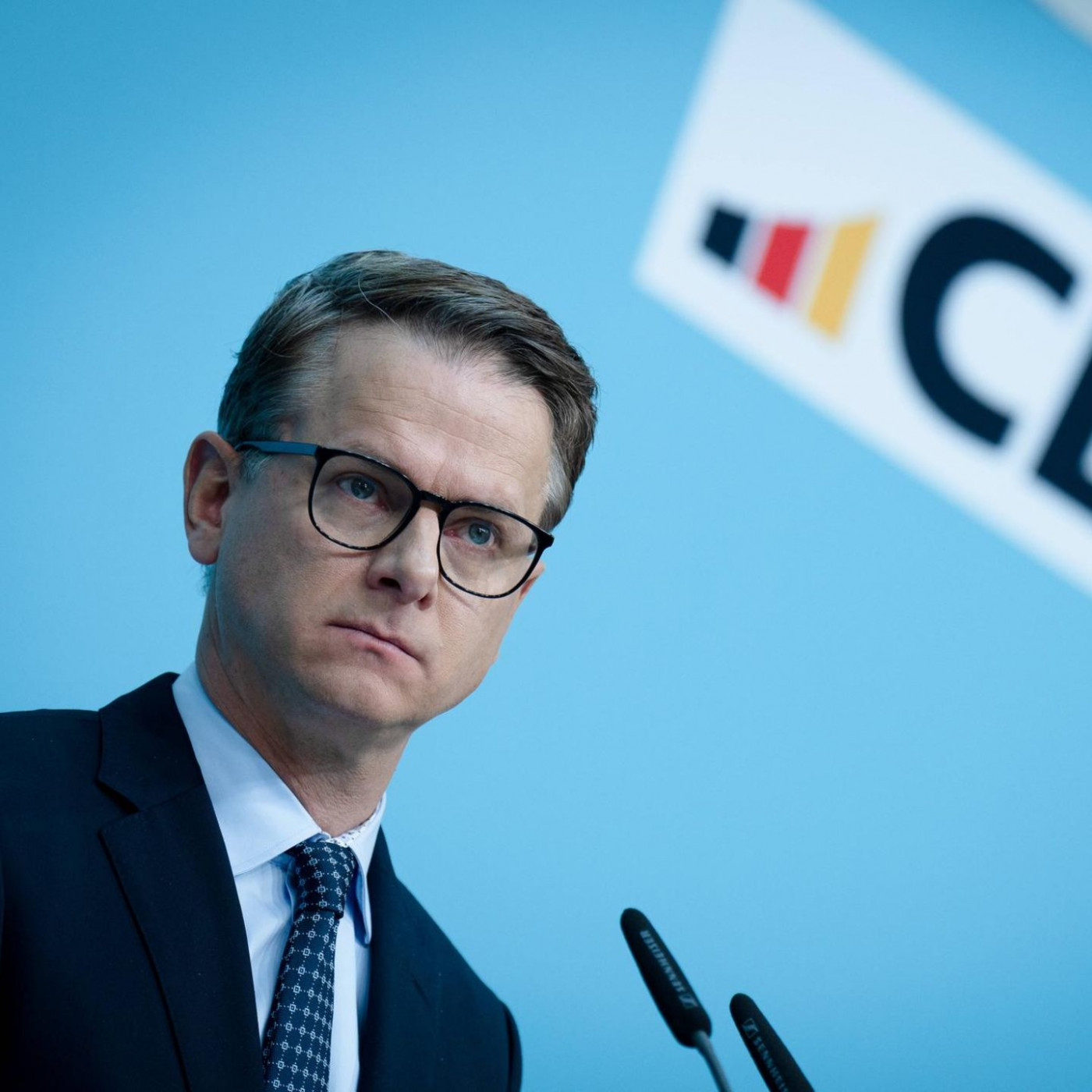 Linnemann mahnt Klingbeil zu Disziplin