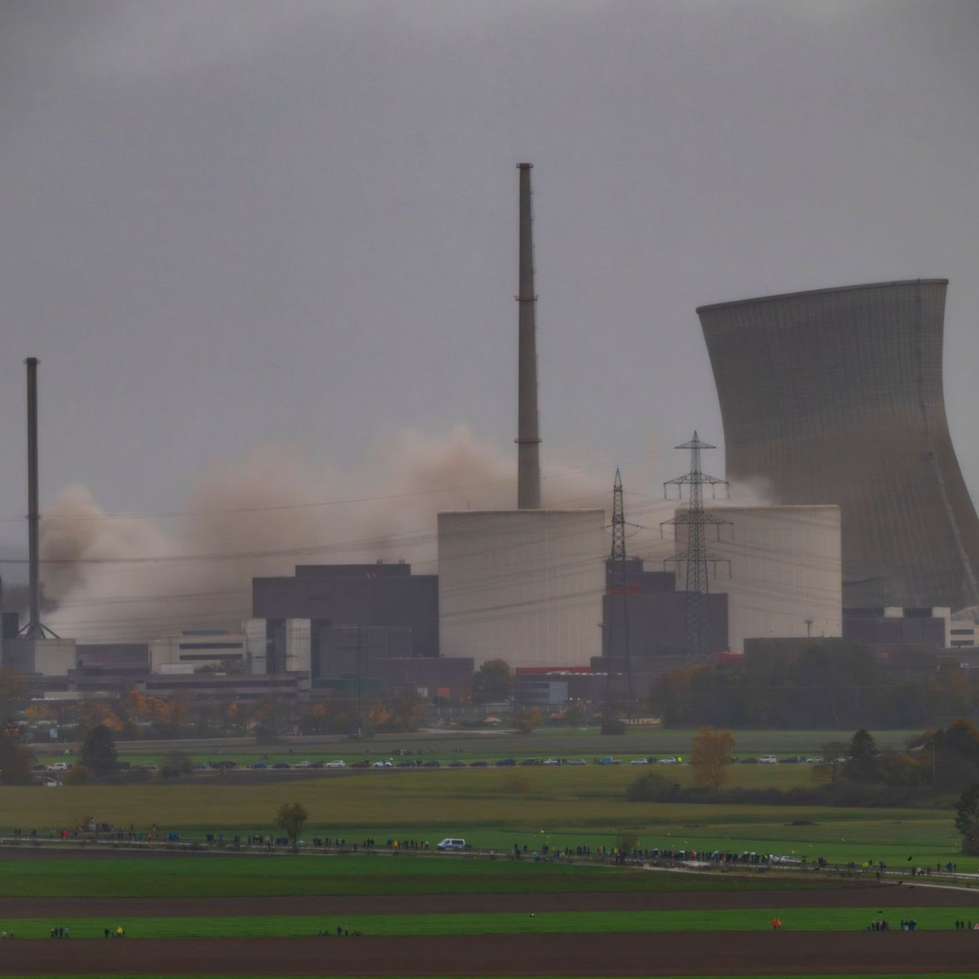 Kühltürme von AKW Gundremmingen gesprengt