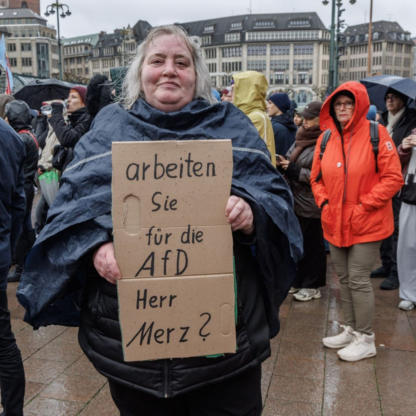 Demos gegen Merz-Äußerung - "Friedrich"-Protestsong