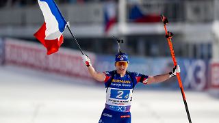 Wieso stahl die zehnfache Biathlon-Weltmeisterin Kreditkarten?
