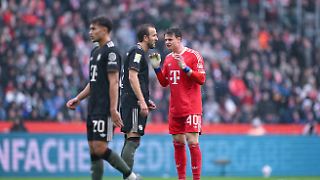 DFB erklärt, wieso Bayern-Keeper Urbig nicht Rot gesehen hat