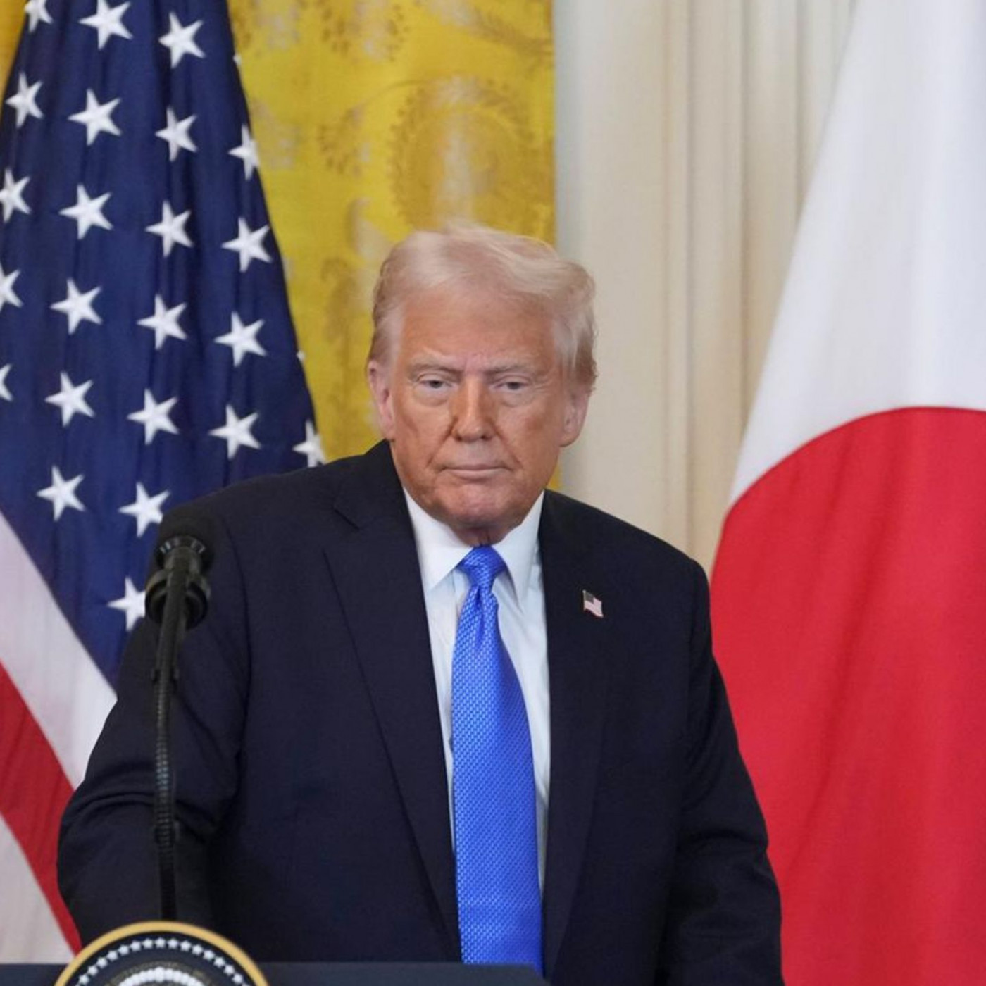 Japan will Trump mit goldenen Golfbällen und US-Trucks schmeicheln