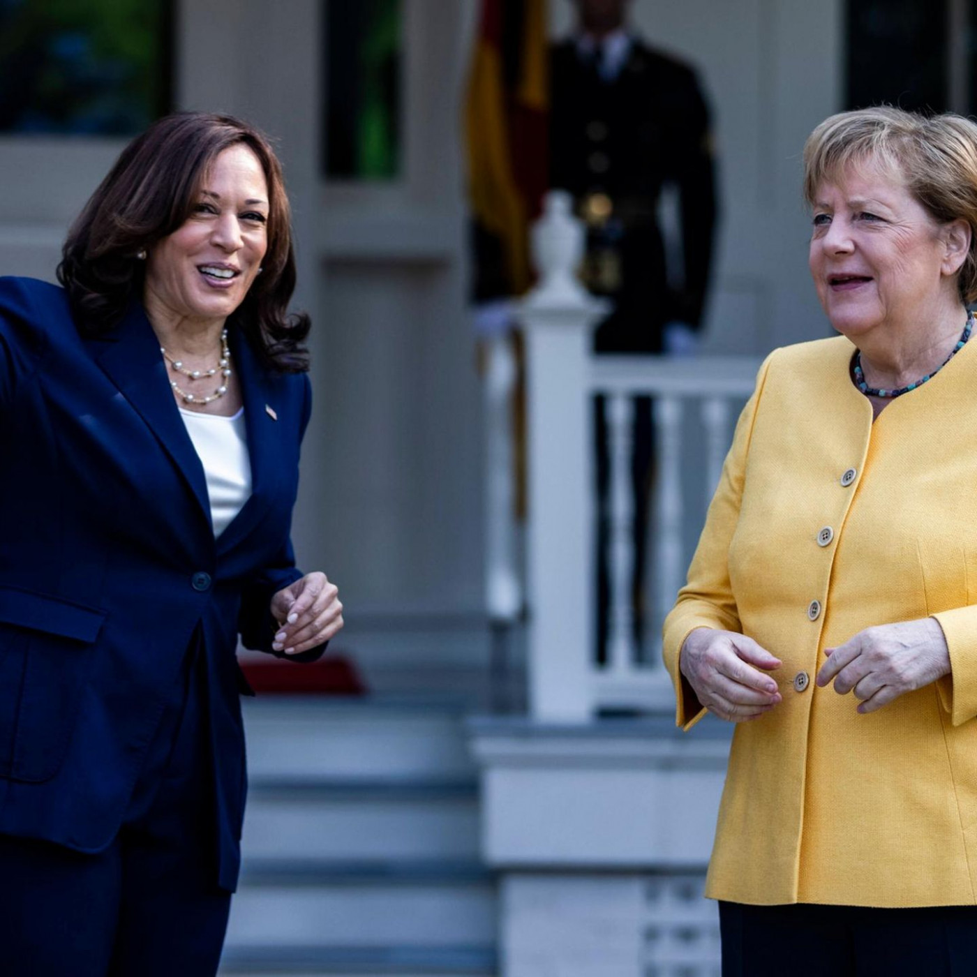 "Nie weinen" – Kamala Harris erinnert sich an Merkel-Rat