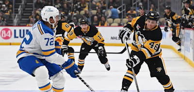 Zuschauer stürzt bei Eishockey-Spiel von der Tribüne – Zustand kritisch