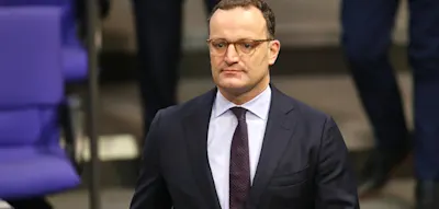 „Am Ende werden beide Fraktionen ziemlich geschlossen stimmen, auch die Junge Gruppe“