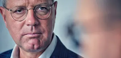 „Versuch, Deutschland vor Wahl zu stellen: wohlgefälliges Verhalten oder gestörtes Verhältnis“