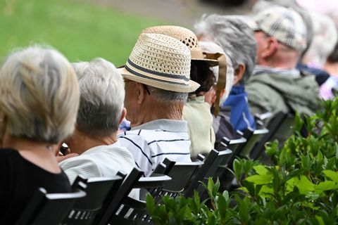 Rente könnte 2026 um 3,7 Prozent steigen