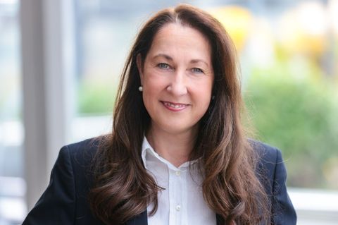 Bürgermeisterin von Herdecke kritisiert "Medienrummel" und Merz