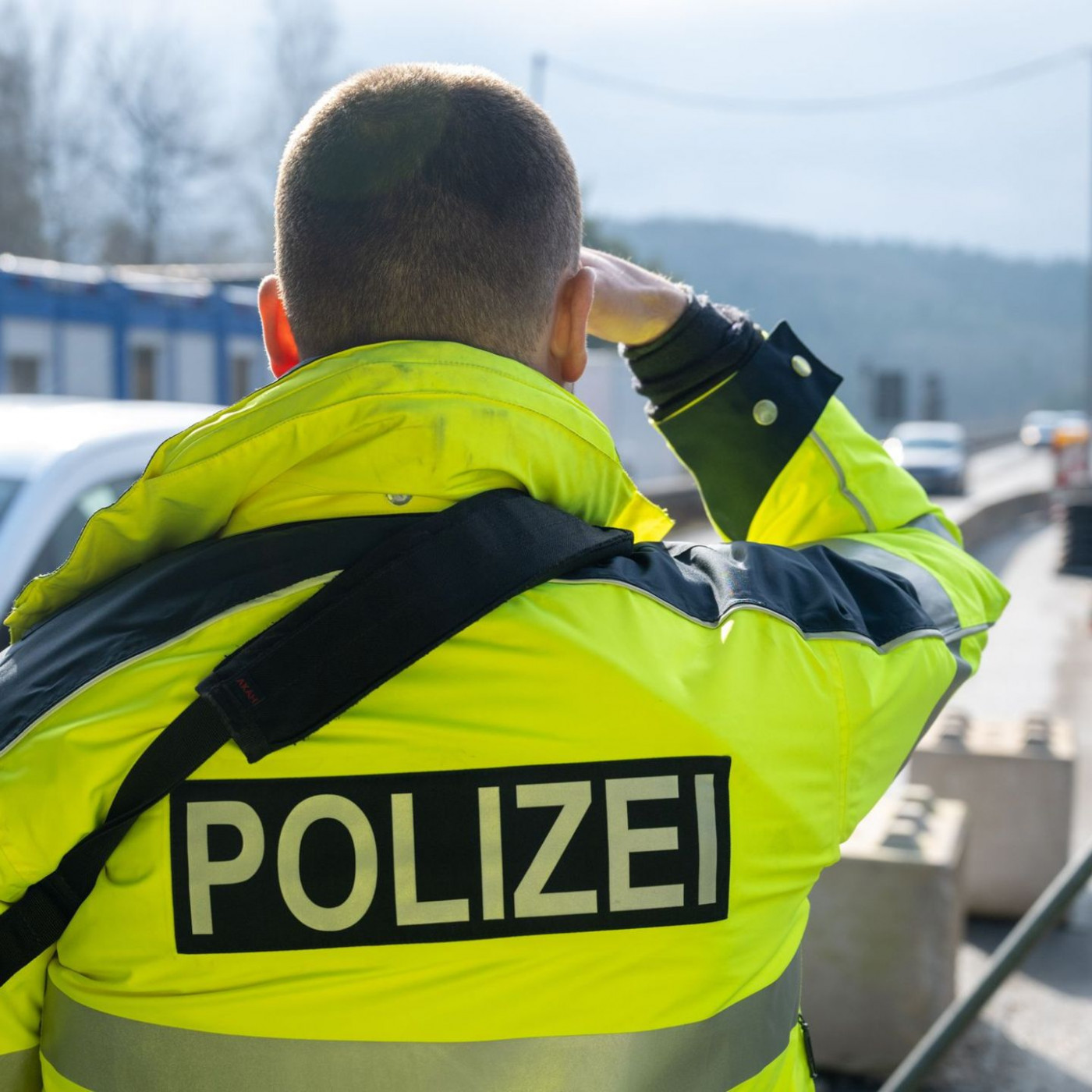 Trend setzt sich fort: Asylzahlen mehr als halbiert