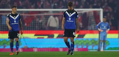 VAR-Verwirrung, Ärger über Platzverweis – HSV verliert wildes Aufsteiger-Duell