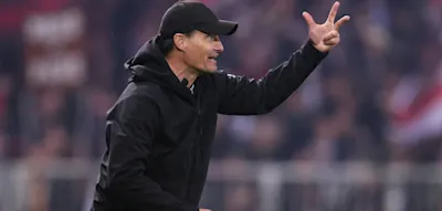 „Da muss ich mich auch sicherlich hinterfragen“