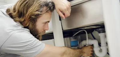 Wenn dreiste Gäste am Ferienhaus herumdoktern