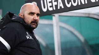 Fußballer erfahren im Spiel, dass ihr Trainer gestorben ist