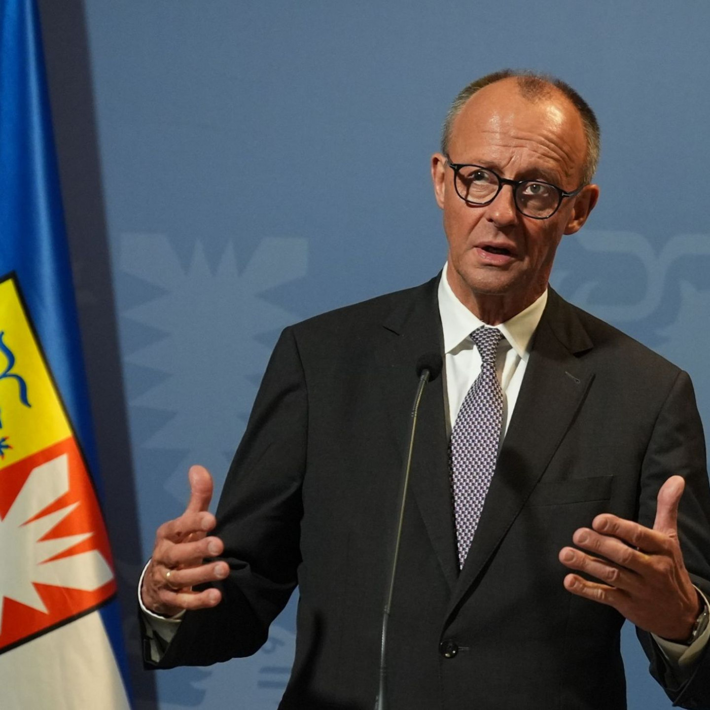 Merz dringt auf Abschiebungen nach Syrien