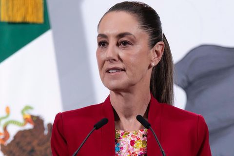 Mann begrabscht Mexikos Präsidentin und wird festgenommen