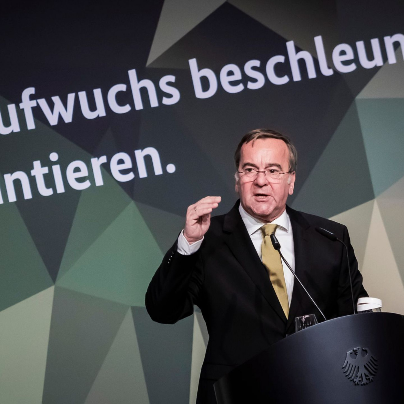 Pistorius fordert neue Führungskultur in der Truppe