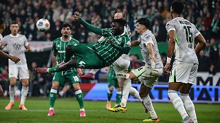 Seitfallzieher-Vorlage schickt Wolfsburgs Trainer in den Abgrund