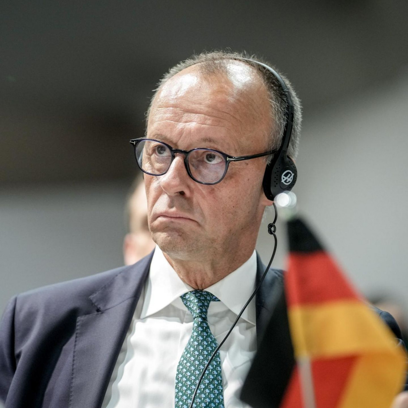 Warum Merz beim Klimagipfel auffallend verklemmt wirkt