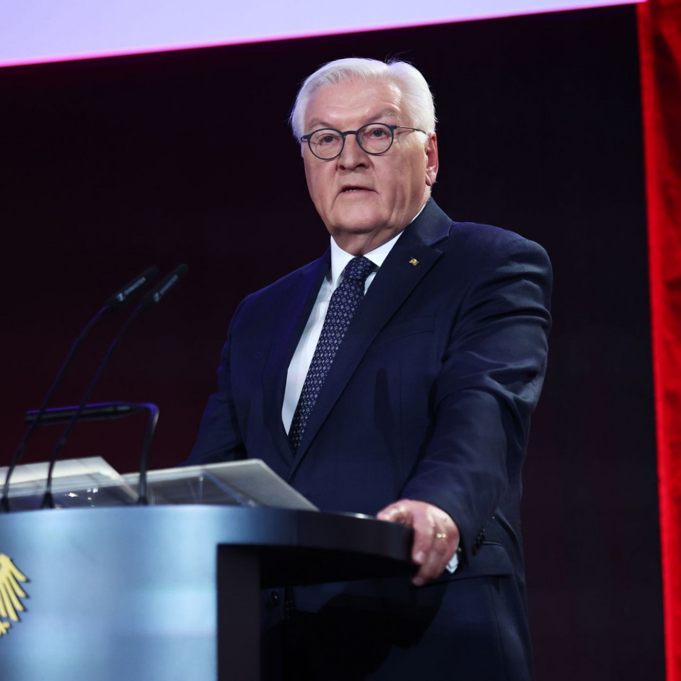 Steinmeier warnt: Demokratie so bedroht wie seit Jahrzehnten nicht