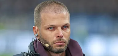 Tränen im Stadion bei Diekmeier, als es um seine schwer kranke Tochter geht