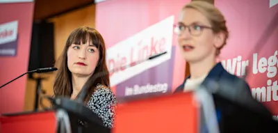 „Das ist ekelhaft und das wissen Sie“ – Linke-Chefin nimmt Reichinnek vor Jura-Professor in Schutz