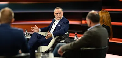 „Mir hat Putin nichts getan“, sagt Chrupalla – Kreml-Kritiker ist fassungslos