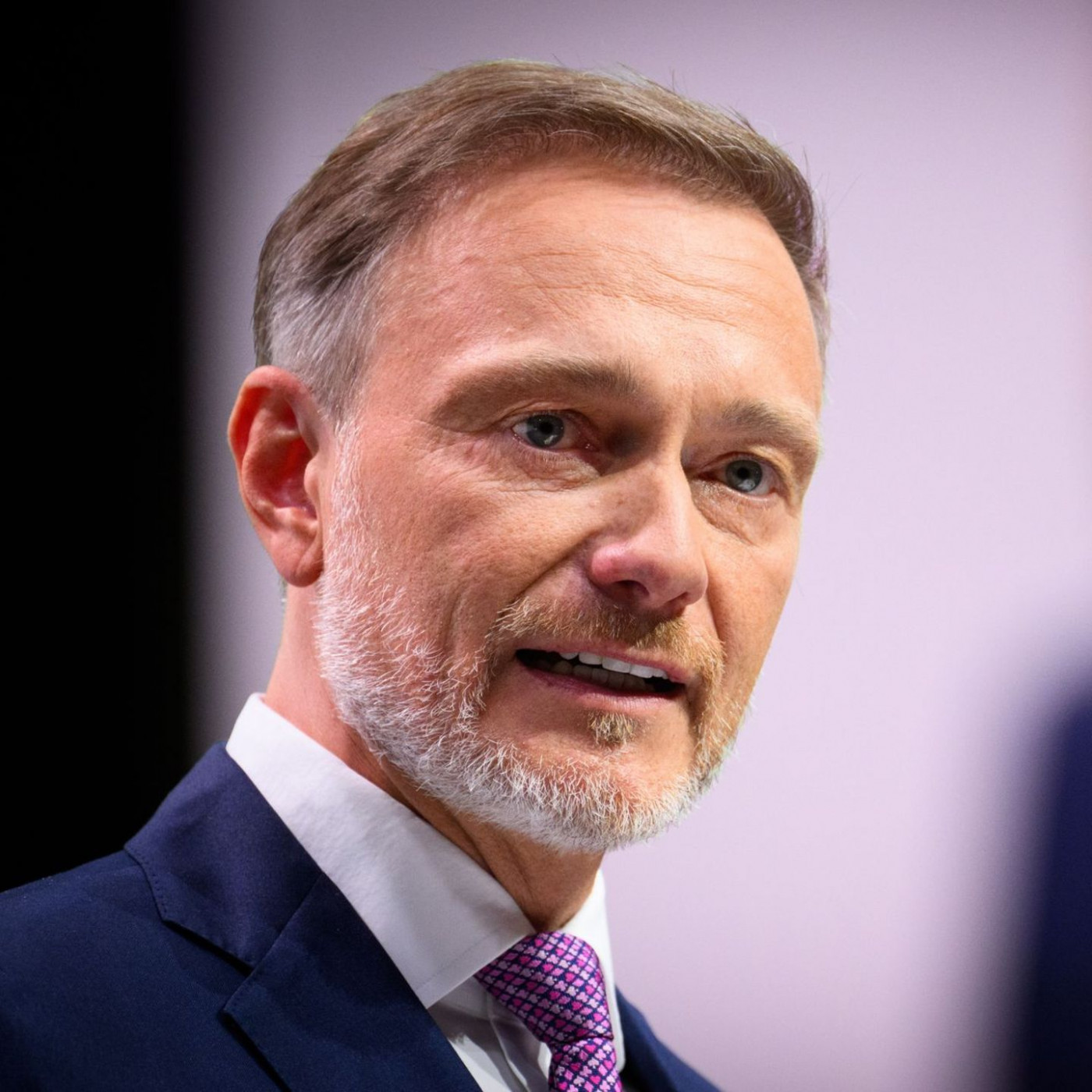 Ex-Minister Lindner wechselt als Manager in die Autobranche